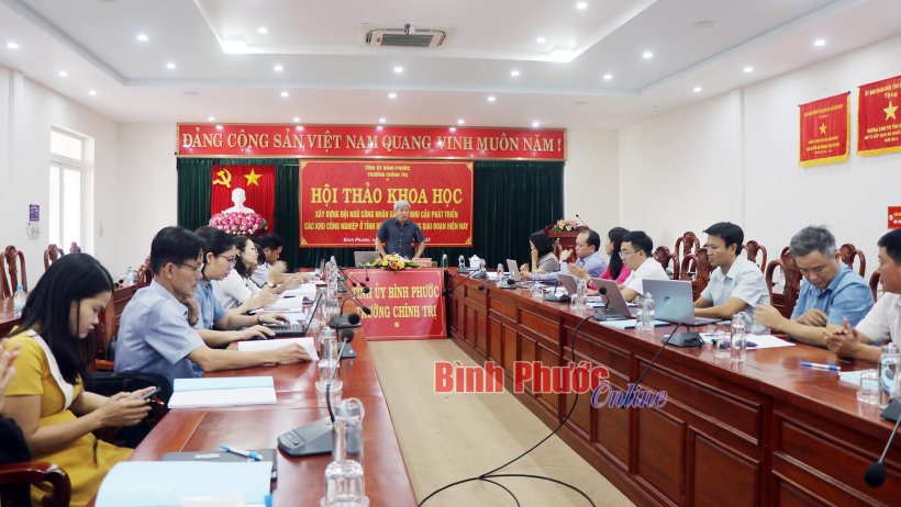 Xây dựng đội ngũ công nhân gắn với nhu cầu phát triển các khu công nghiệp 