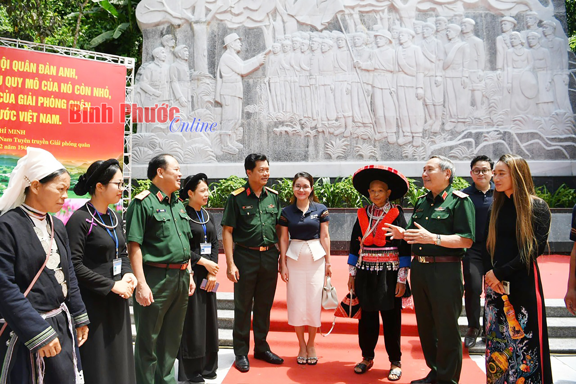 Lời thề 34 ngôi sao - đuốc sáng bước vào kỷ nguyên mới