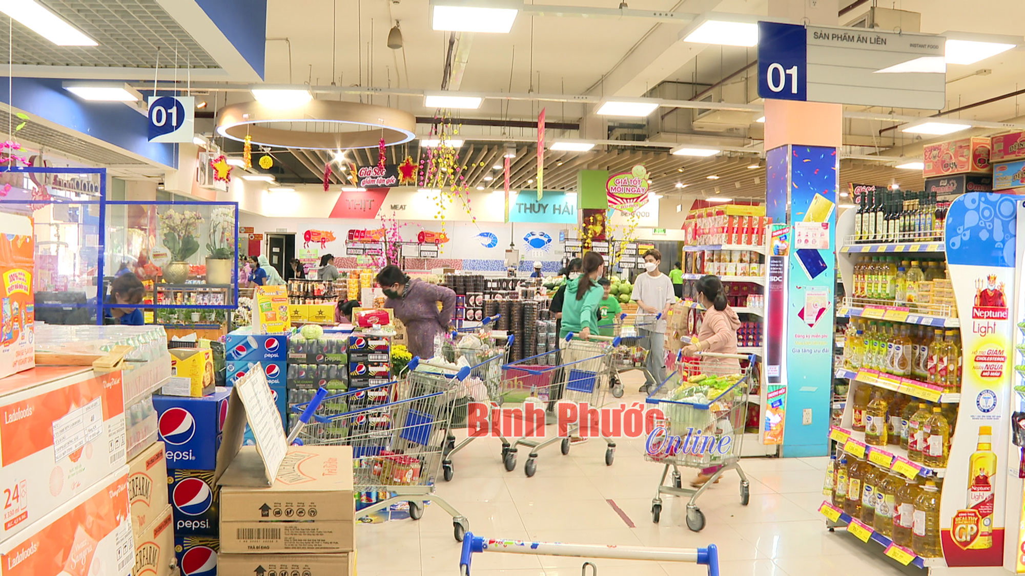 Bảo đảm cung cầu, bình ổn thị trường dịp tết