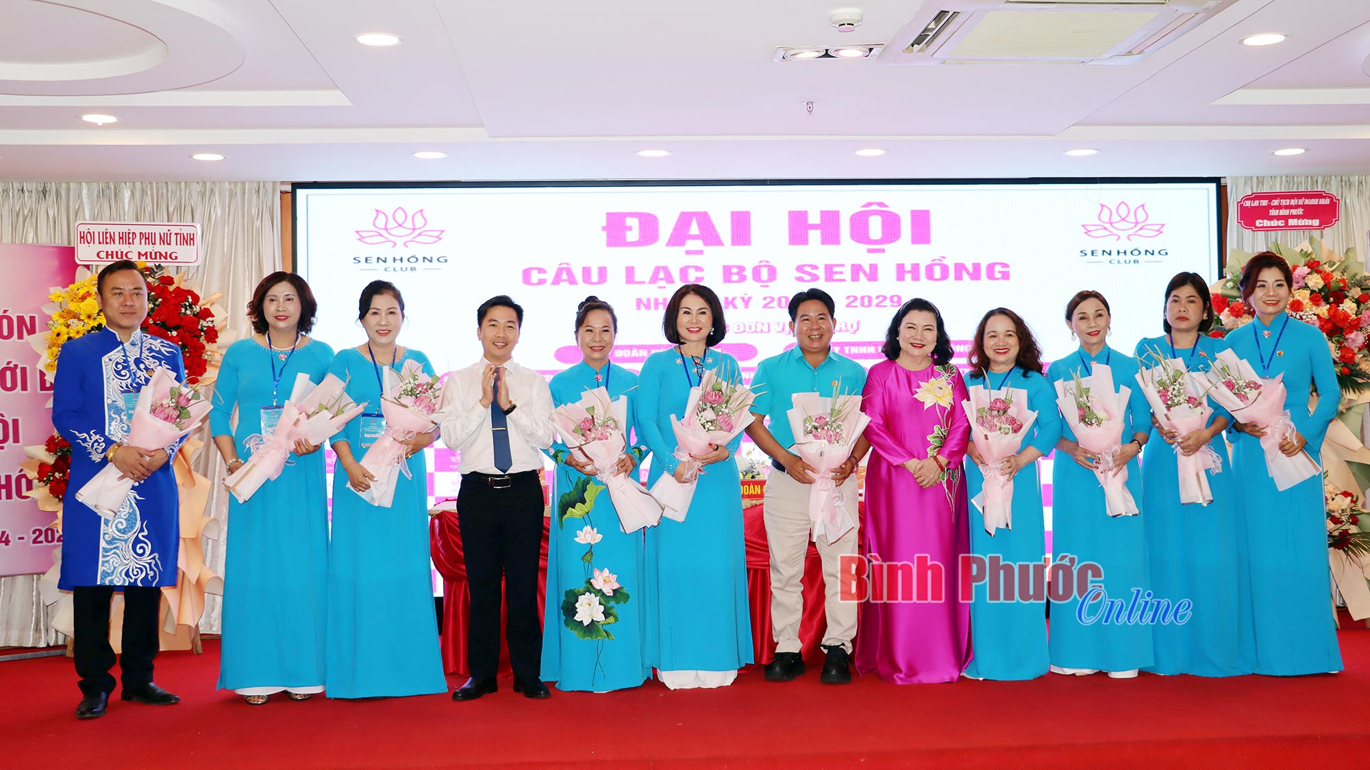 Đại hội đại biểu Câu lạc bộ Sen Hồng lần thứ II