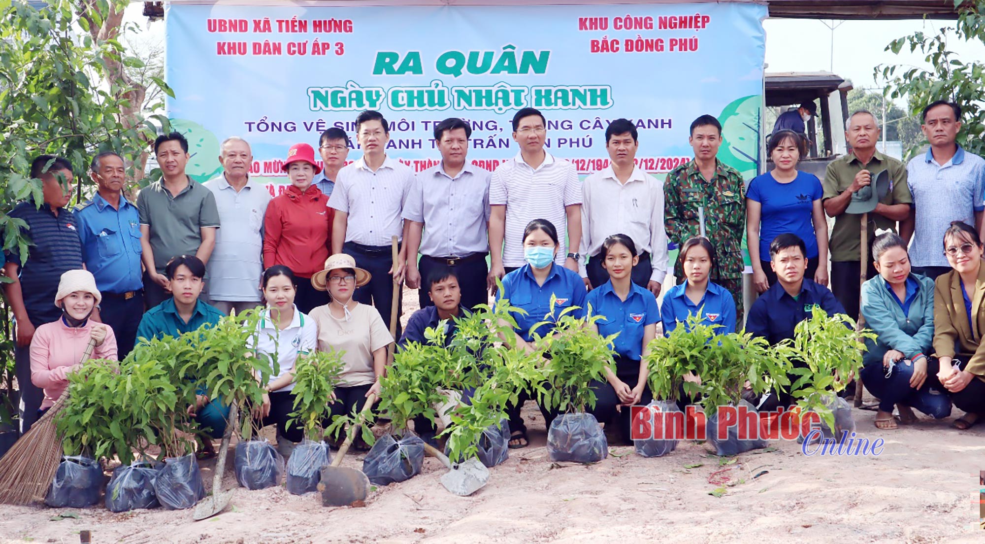 Đồng Xoài: Ra quân trồng cây xanh bảo vệ môi trường