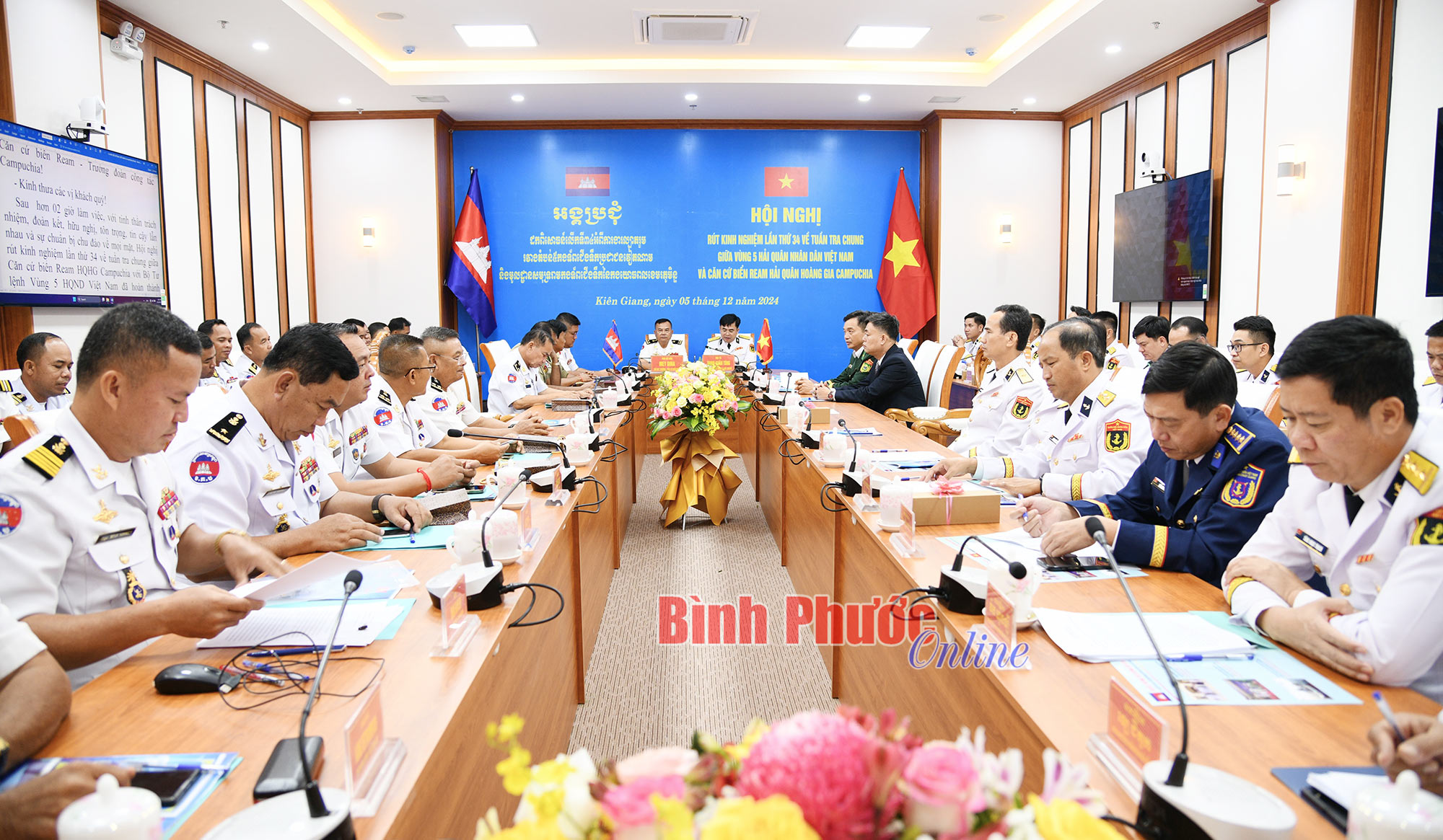 Hải quân Việt Nam - Campuchia rút kinh nghiệm tuần tra chung