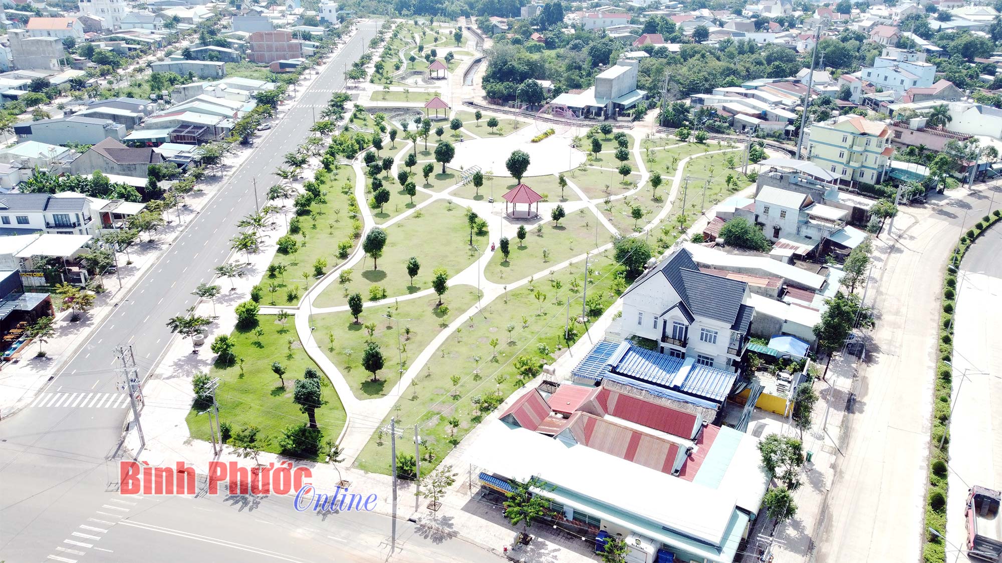 Xây dựng cơ đồ trên nền bom đạn