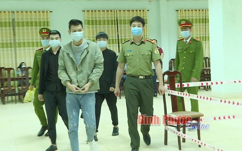 Bình Phước bàn giao 3 công dân Trung Quốc nhập cảnh trái phép cho Công an tỉnh Quảng Ninh