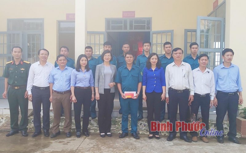 Bình Phước tri ân, chúc tết Mẹ Việt Nam anh hùng và nguyên lãnh đạo tỉnh