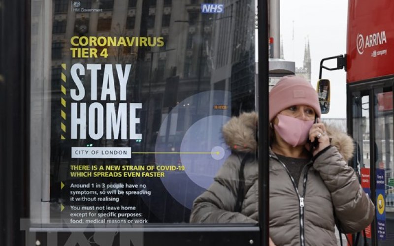 Dịch diễn biến phức tạp, nhiều nước siết chặt phong tỏa trong năm mới