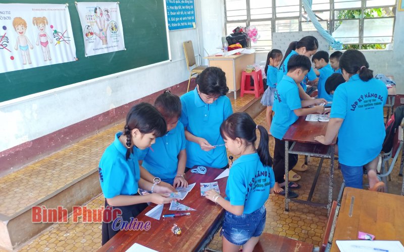 Giáo dục kỹ năng sống cho trẻ
