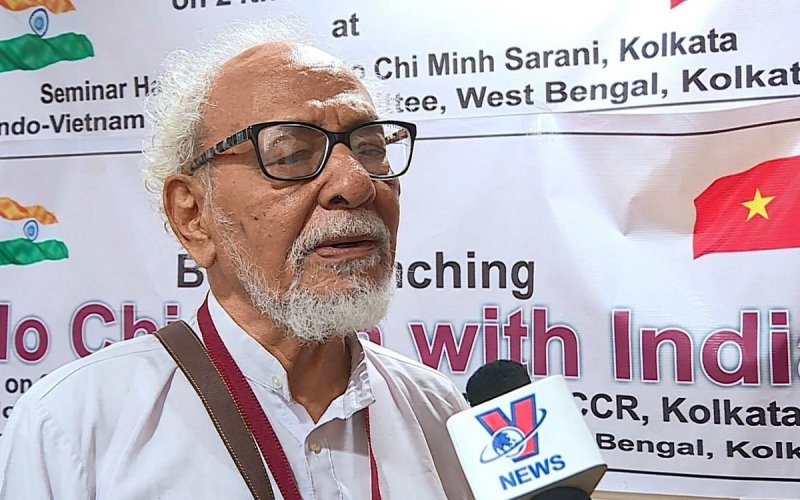 Học giả Ấn Độ tin tưởng Việt Nam vượt qua mọi thách thức hậu COVID-19