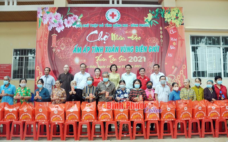 Hội chợ nhân đạo tại Bù Đốp