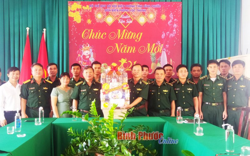 Lãnh đạo tỉnh thăm, chúc tết các đơn vị đơn vị lực lượng vũ trang, Mẹ Việt Nam anh hùng