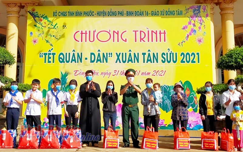 Mang xuân yêu thương đến mọi người