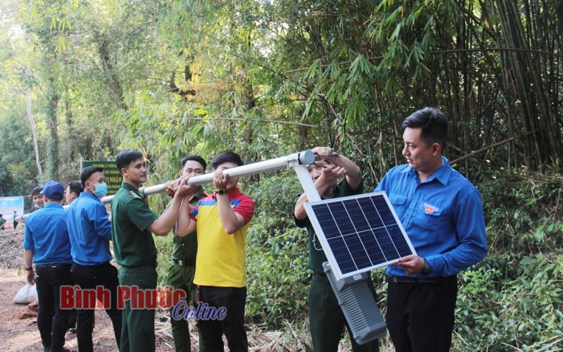 Xuân thắm tình biên giới