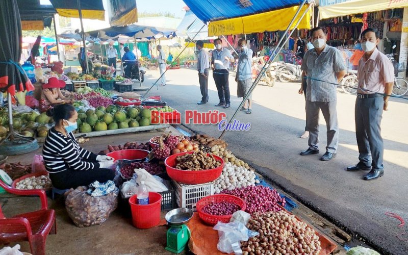 Bảo đảm cung cầu hàng hóa, ổn định thị trường dịp tết Nguyên đán