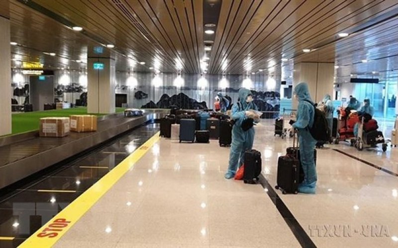 Bệnh nhân nhiễm biến chủng Omicron đầu tiên ở Việt Nam đã được ra viện