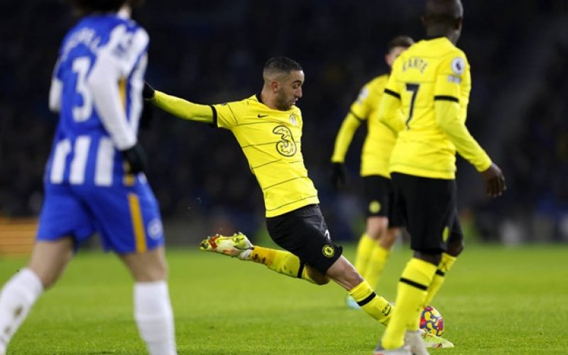 Chelsea ngày càng hụt hơi trong cuộc đua ngôi vương Premier League