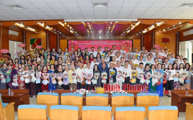 Bình Phước: Họp mặt cán bộ hưu trí ngành ngân hàng tỉnh Sông Bé cũ