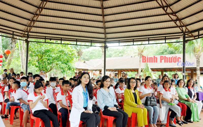Bình Phước: Ngày vui “Con có mẹ”