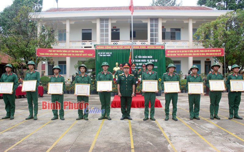 Bình Phước: Tiễn 399 quân nhân hoàn thành nghĩa vụ quân sự tại ngũ về địa phương