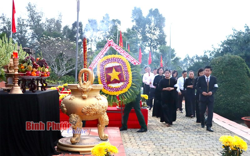 Bình Phước: Trang trọng lễ viếng, truy điệu và an táng hài cốt liệt sĩ