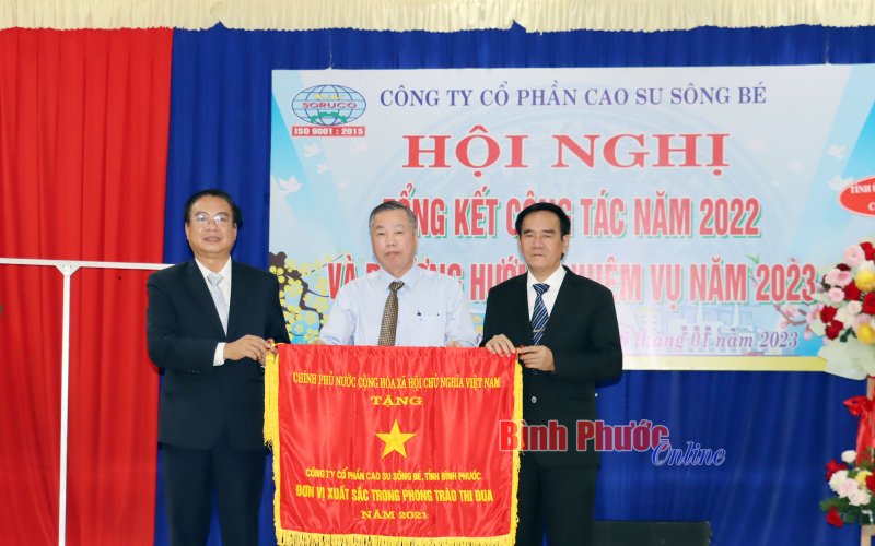 Cao su Sông Bé nộp ngân sách đạt 241,9% kế hoạch