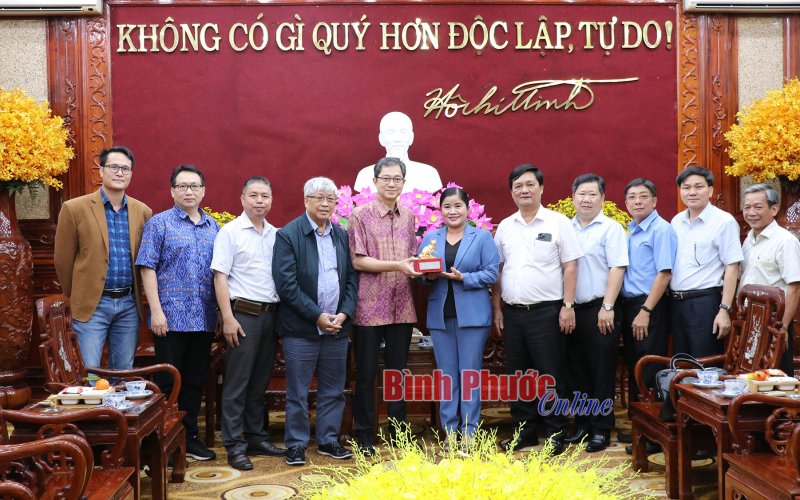 Công ty TNHH Japfa Comfeed Việt Nam chúc tết tỉnh Bình Phước