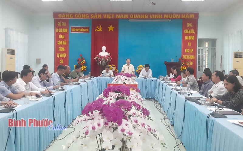 Đồng Phú: Chăm lo tết cho nhân dân an toàn, chu đáo