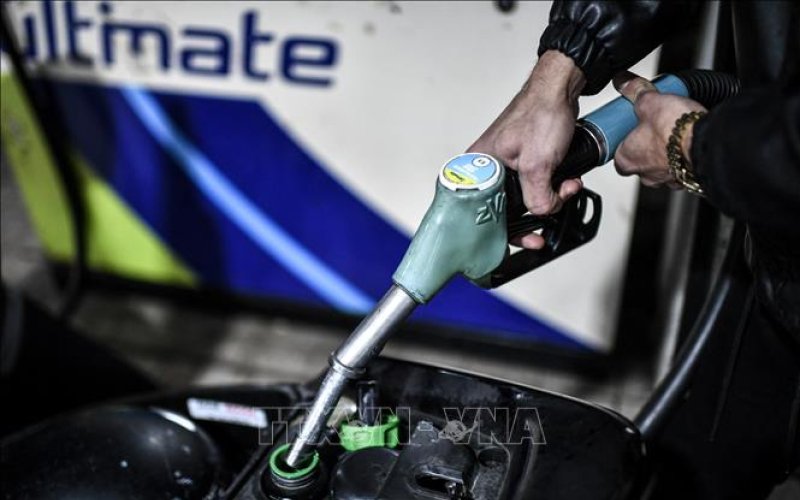 Giá dầu thế giới tăng hơn 8% trong tuần qua