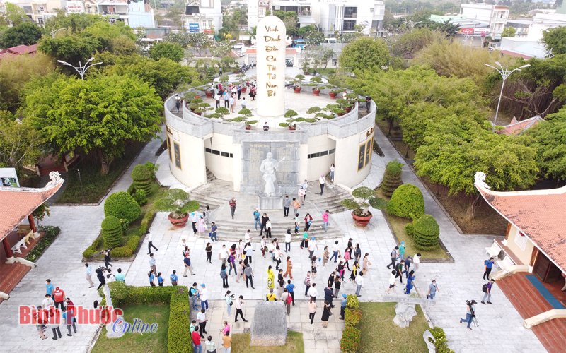 Góc nhìn về đờn ca tài tử phục vụ du lịch