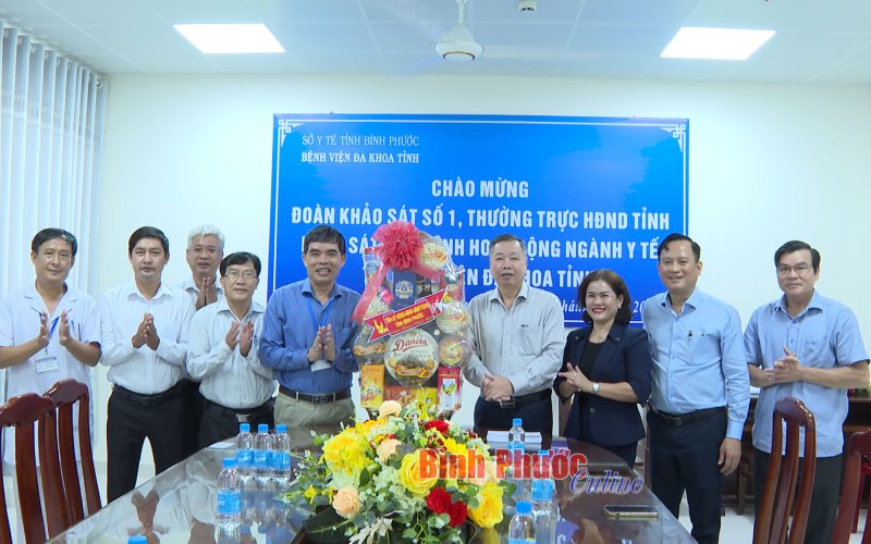 Lãnh đạo tỉnh Bình Phước thăm, chúc tết tại các bệnh viện