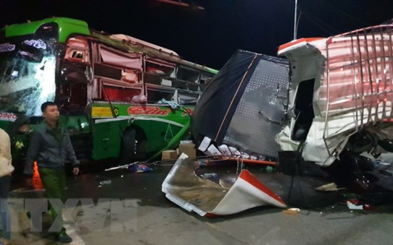 Ngày đầu năm 2023, xảy ra 28 vụ tai nạn giao thông làm 13 người chết