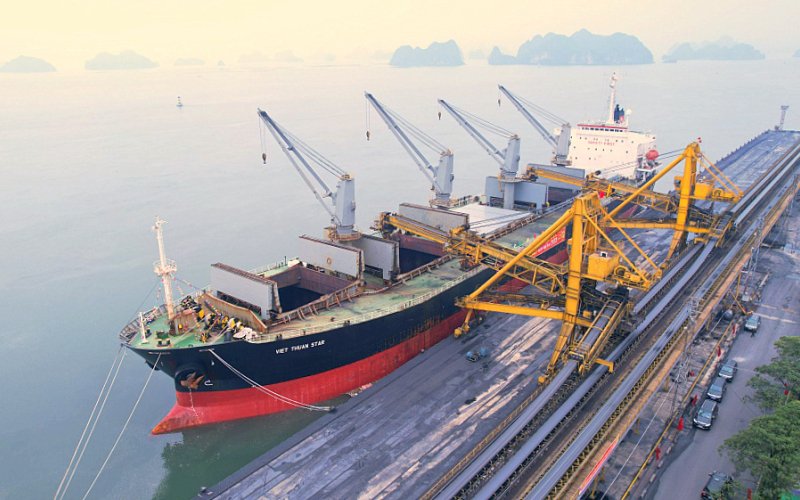 Rộn ràng khí thế lao động sản xuất đầu Xuân