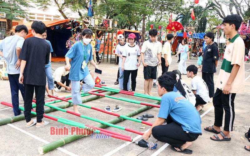 Sôi nổi hội trại “Xuân yêu thương”