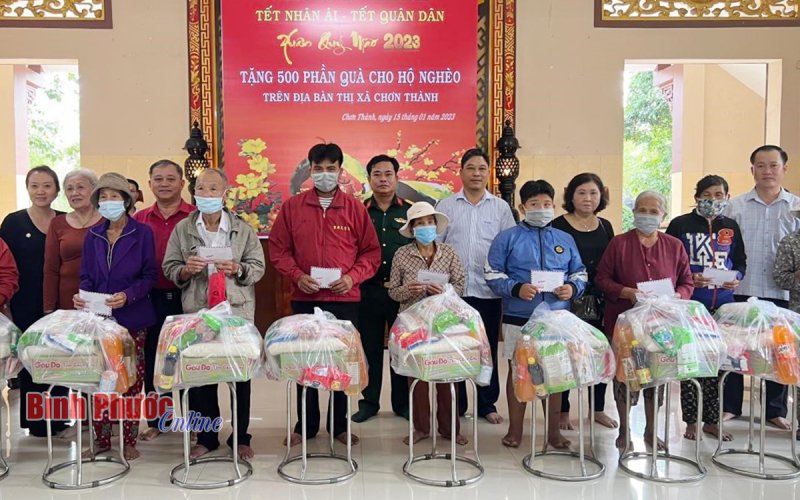 Tết nhân ái - tết quân dân