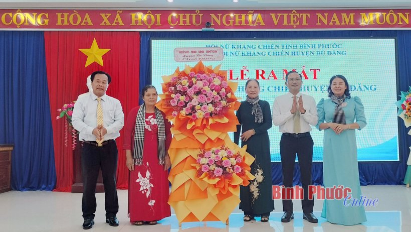 Bù Đăng ra mắt Chi hội Nữ kháng chiến 