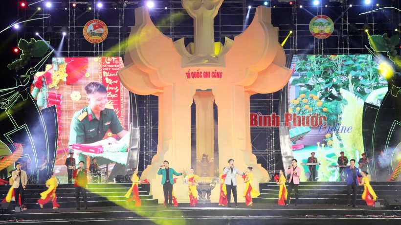 Đặc sắc chương trình nghệ thuật “Xuân ấm vùng biên”