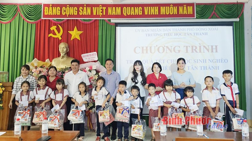 Hội Chữ thập đỏ tỉnh Bình Phước bắt đầu hành trình "Tết nhân ái"