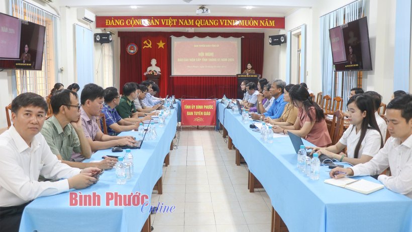 Hội nghị báo cáo viên cấp tỉnh tháng 1