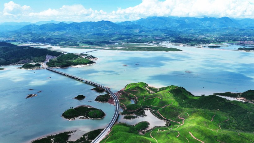 Nâng cao năng lực hội nhập quốc tế