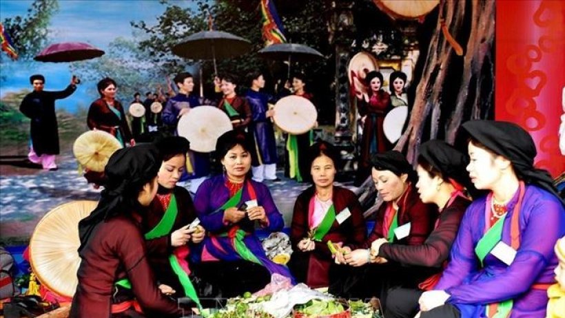 N&acirc;ng cao nhận thức hệ gi&aacute; trị văn h&oacute;a con người Việt Nam