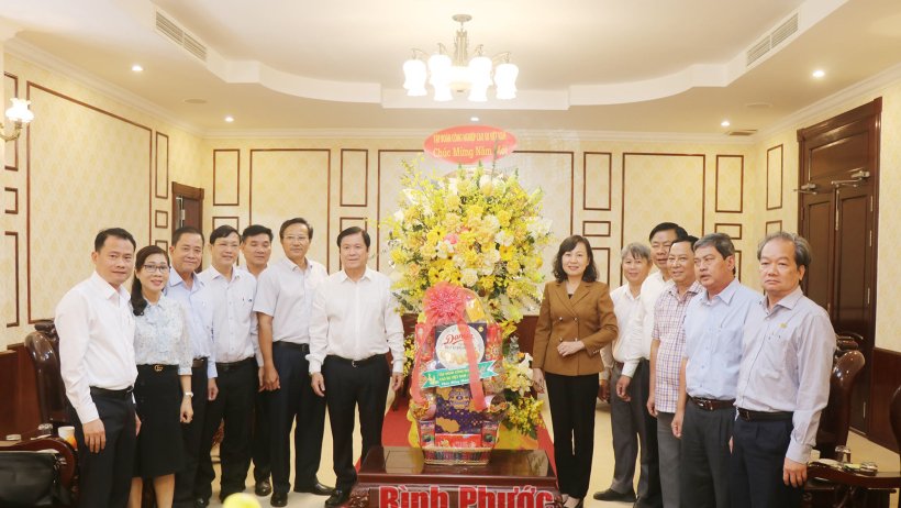 Tập đoàn Công nghiệp Cao su Việt Nam chúc tết Tỉnh ủy, UBND tỉnh Bình Phước