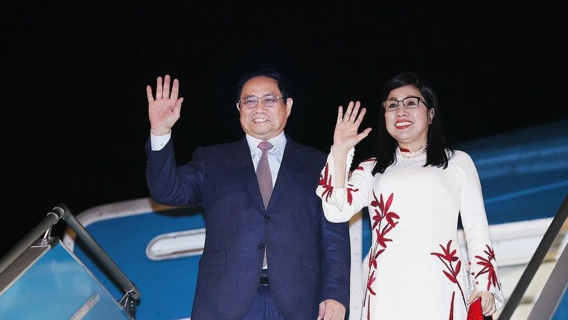 Thủ tướng lên đường dự Hội nghị WEF Davos, thăm chính thức Hungary và Romania