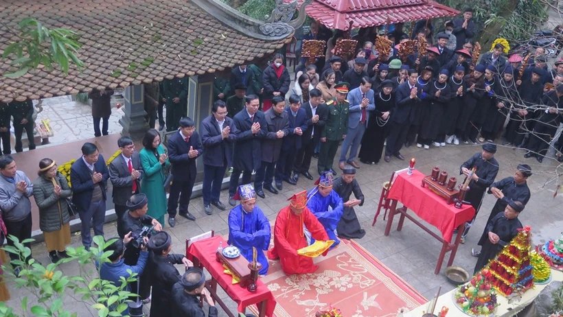 Thủ tướng yêu cầu không để xảy ra hoạt động mê tín dị đoan dịp Tết Nguyên đán