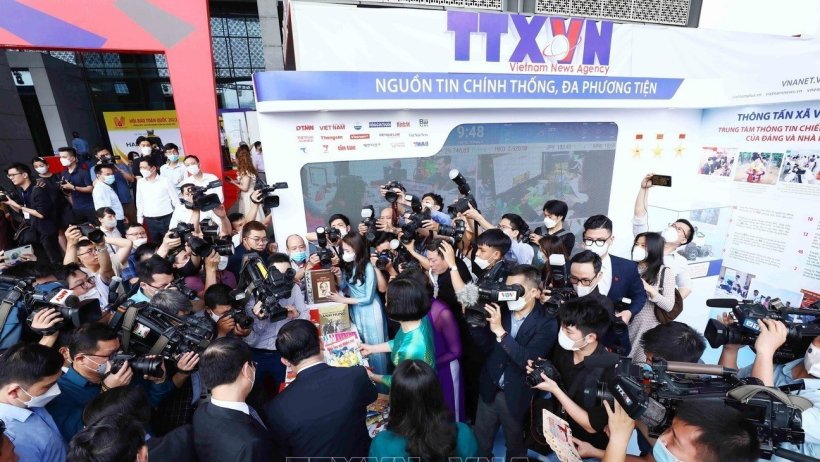 Tiếp nhận, giải quyết yêu cầu cung cấp thông tin từ cơ quan báo chí bằng văn bản điện tử