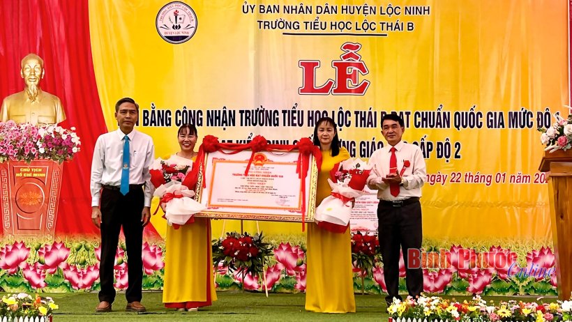 Trường Tiểu học Lộc Thái B đạt chuẩn quốc gia mức độ 1