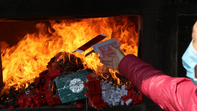 Vận động cộng đồng hạn chế đốt vàng mã