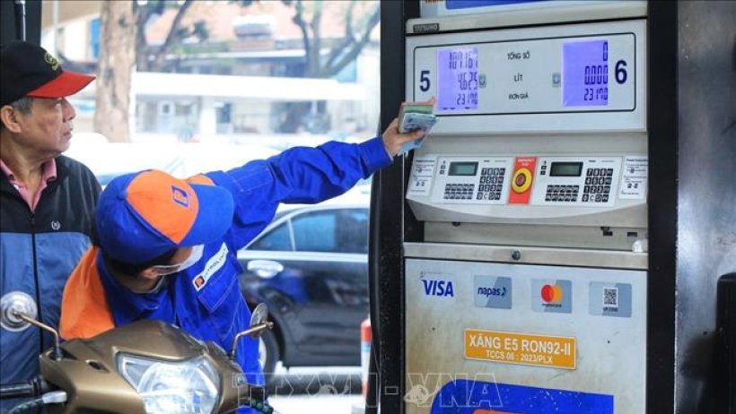 VPI dự báo giá xăng giảm nhẹ trong kỳ điều hành ngày mai 4-1