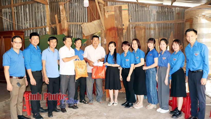 Xuân biên giới - Tết yêu thương