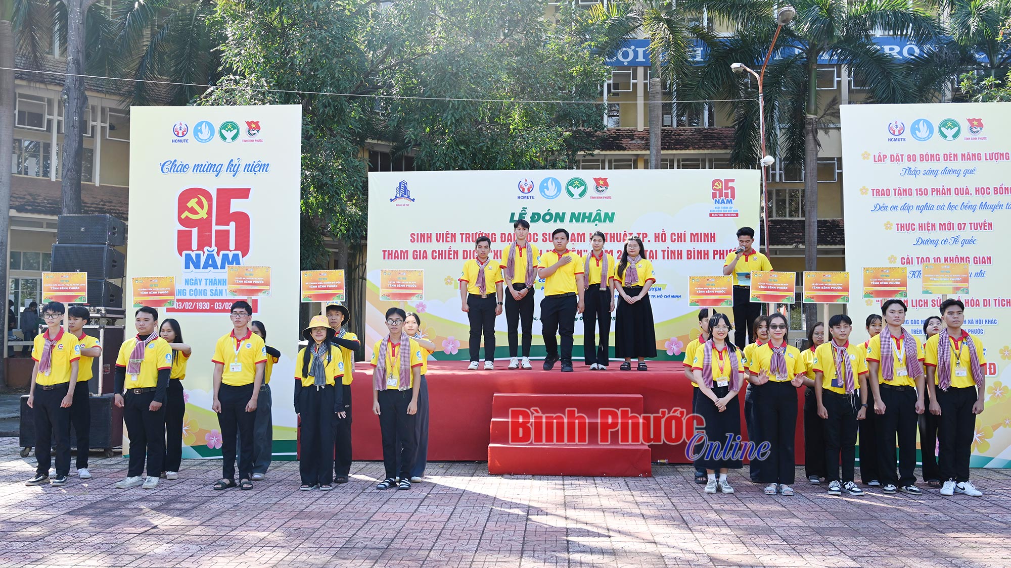 400 sinh viên tham gia chiến dịch 'Xuân tình nguyện' tại Bình Phước