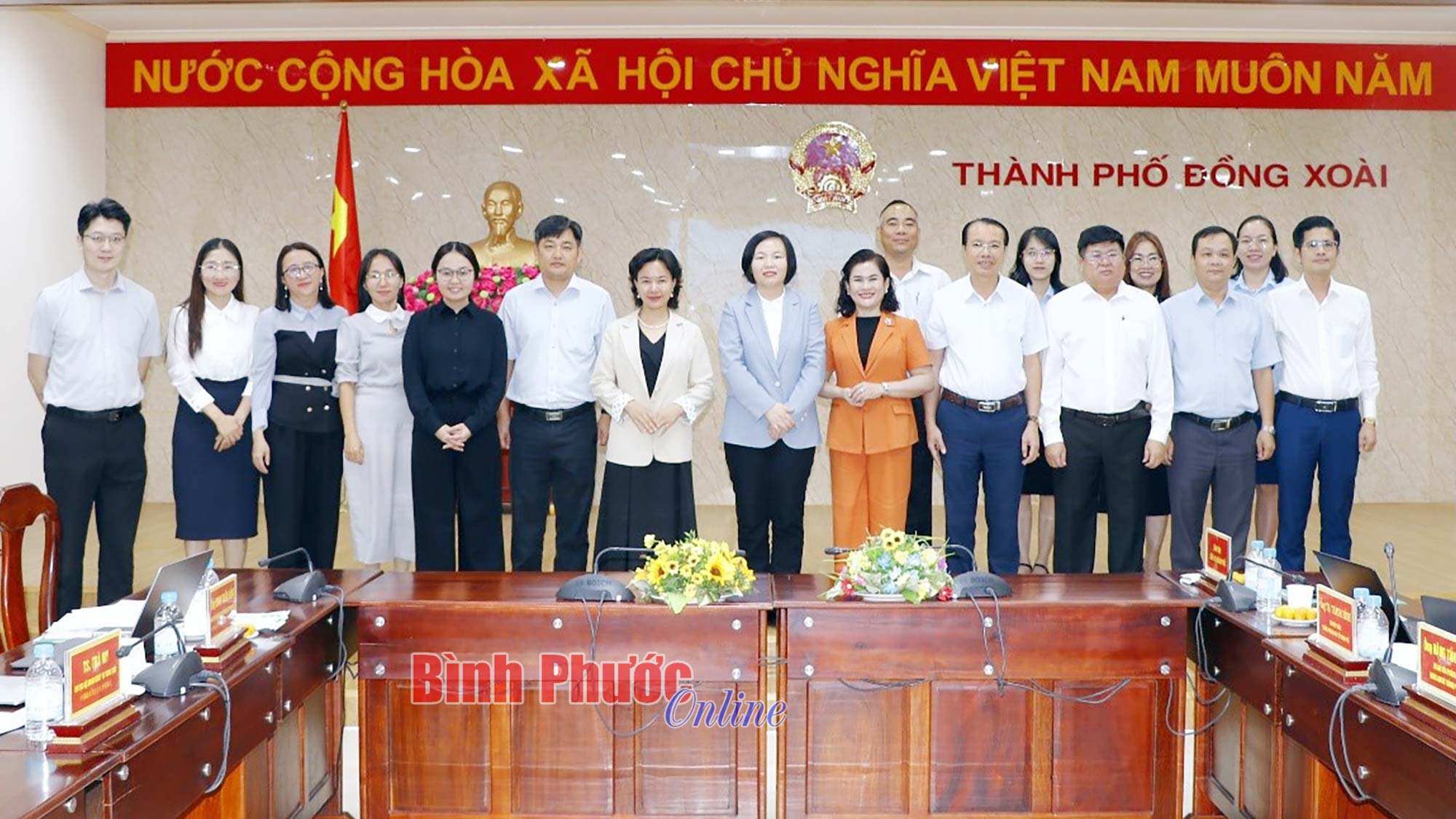 Đoàn công tác của thành phố Đức Châu, tỉnh Sơn Đông, Trung Quốc thăm và làm việc tại thành phố Đồng Xoài