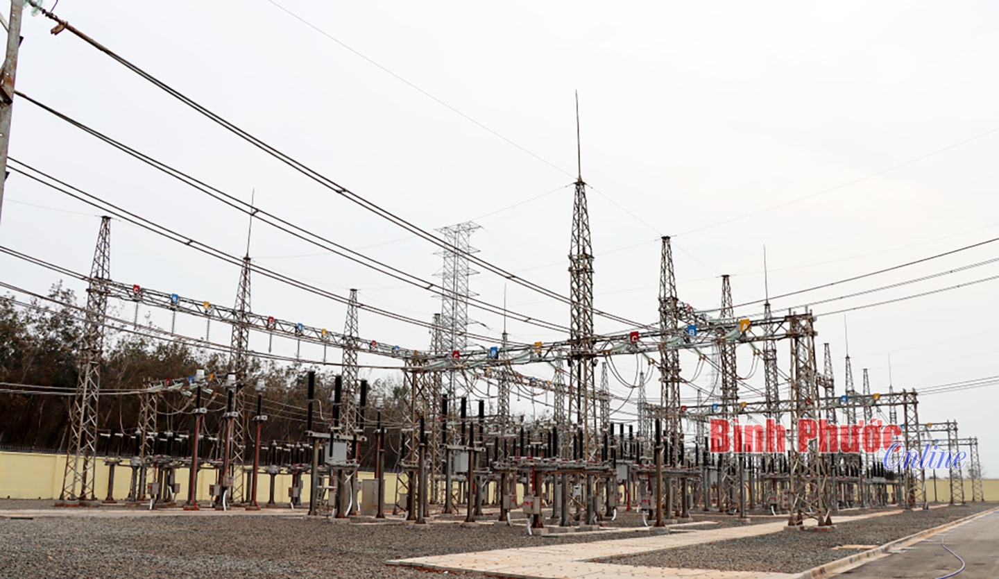 Đóng điện đường dây 2 mạch 110kV từ trạm 220kV Phước Long